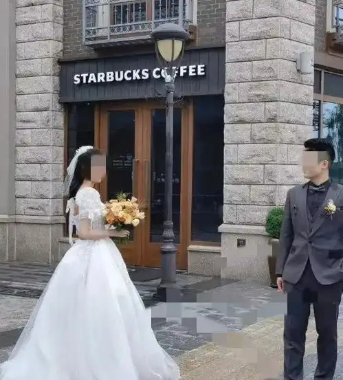 上海女老师和丈夫的婚纱照流出,女主妩媚动人,男主一表人才