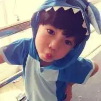 求这小孩的头像要很多哦