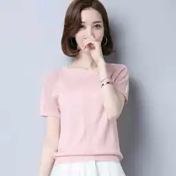 翻领无袖的随意完美融合,把白衬衫的完美发挥
