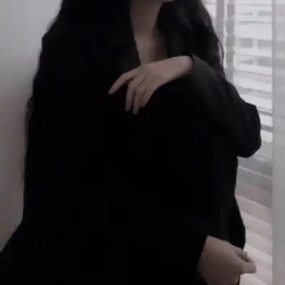 高冷时尚部位女头黑色西服酷女生头像我要个性网