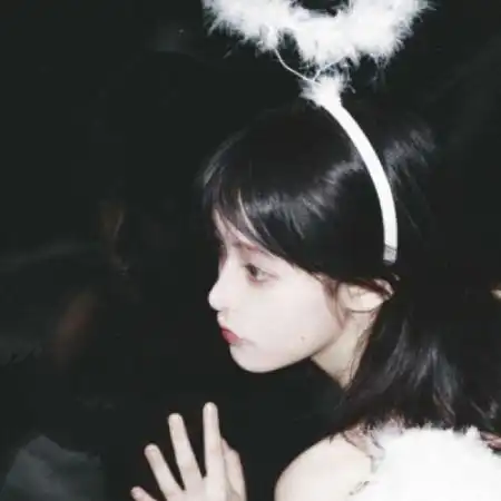 qq女生四人闺蜜头像四张每人一张,随便你使用不撞头了