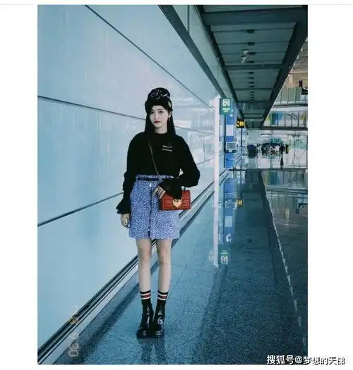 火箭少女吴宣仪私服穿搭,可盐可甜,这样穿亮眼又吸睛