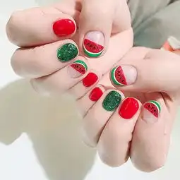 五一出游最适合做什么美甲