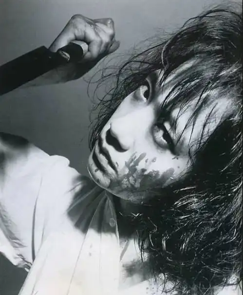 如何成为一名受欢迎的病娇女