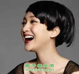 2012女生的短发发型设计图