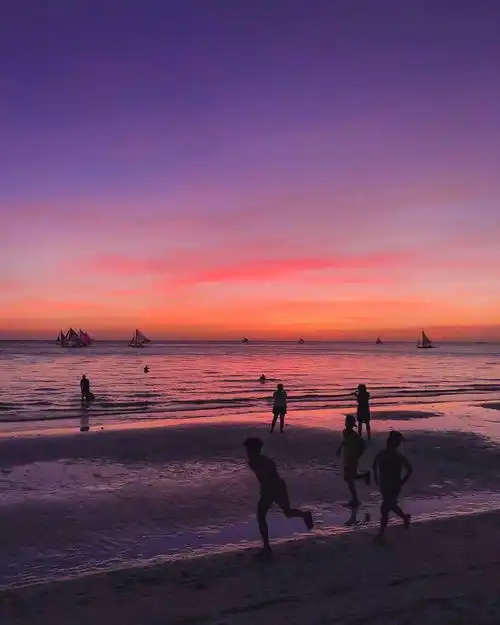 言语给女朋友买口红,一定要买好的,毕竟她是外用,你是内服