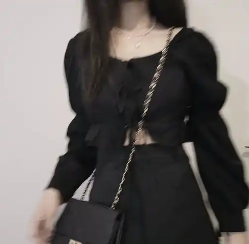 真人女生头像他们盼你名声四起但我只要你平平安安.