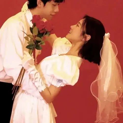 情侣头像总会有人为你翻山越岭