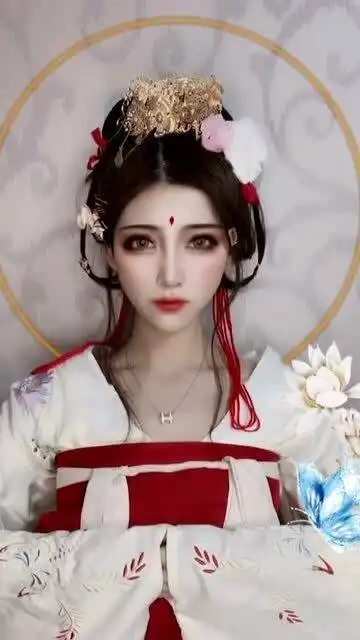 用卫生纸逆袭古风美女看完瞅一眼自己的手,瞬间想要回炉重造