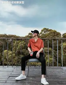 阳光男孩穿运动套装,告别了路人感,带来的是帅气的风格