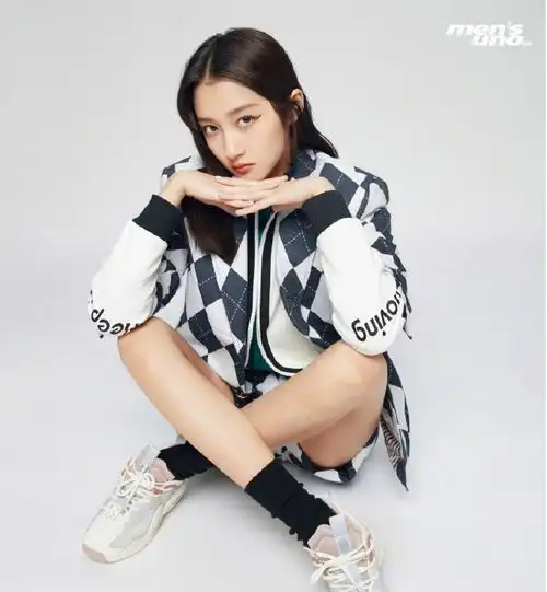 关晓彤再遭质疑,终于忍不住崩溃回应都特别好只有我不够好