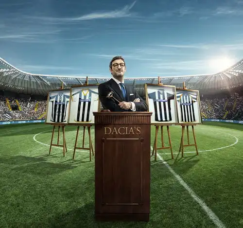 v0873足球场讲解员14171300px高清创意合成色彩绿色色系