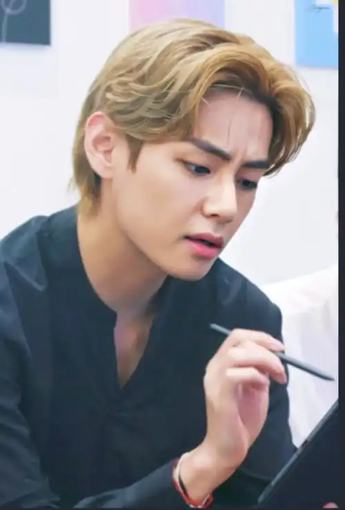 btsv终於梳了这个让女生们疯狂的发型气场炸裂,奶狗变狼狗