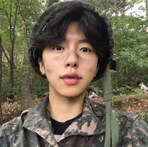 孤独帅气头像男系头像图