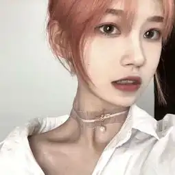 社会头像女最近很火的社会头像女