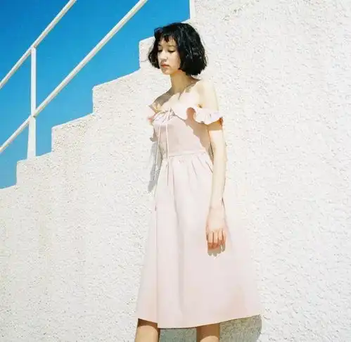 打死都不穿粉色的我,被欧阳娜娜带入坑了