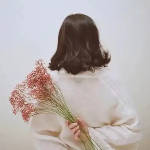 少女系头像背影头像