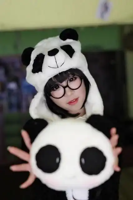 白熊咖啡厅胖达cosplay我和熊猫谁更萌