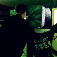 我真的不想再为你转身了,qq男生背影头像孤独