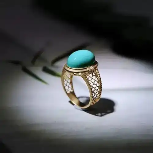 高温之下,这些当家蓝色系宝石,给你不会落伍的高级感