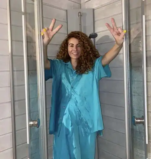 女生头像紫色系宋妍霏