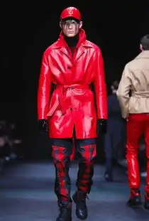 米兰男装周秀场上尽是禁欲男神霸道总裁