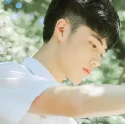 男票疯狂吃醋的3个表现,再不哄就成别人家大猪蹄子了