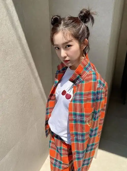女团的颜值担当拥有猫系脸的清冷女孩这也太会穿了