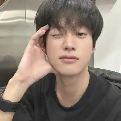 韩系头像男生高清头像真