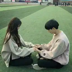 幸福背影情侣头像一对你是不一样的存在