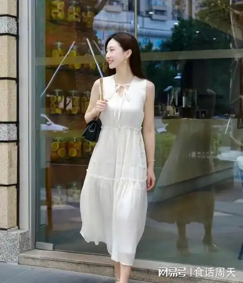 初恋白裙,让你秒变仙气飘飘的淑女