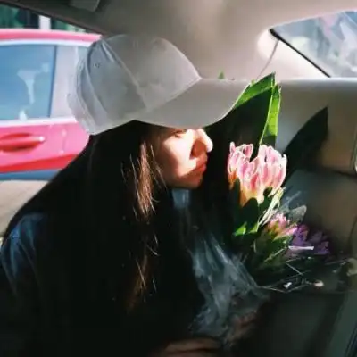 学生党情侣头像真人彼此努力改变着自己