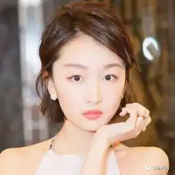 精致猪猪女孩vs佛系女孩谁更肤白貌美