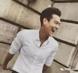 禁欲系衬衫帅哥头像看书