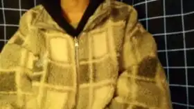 抬头看着星星在唱歌,他的呼吸好似对我说宿舍翻唱原唱司南
