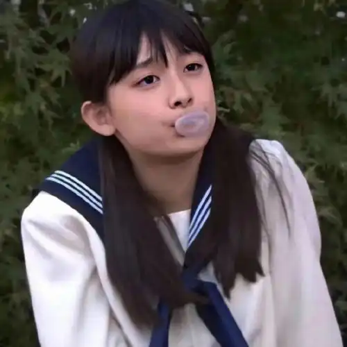 复古风女生头像