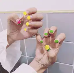 超级会撩的茶系少女风美甲火了,完美颜值让人心动