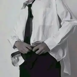 帅气男头像黑系炫酷衬衫