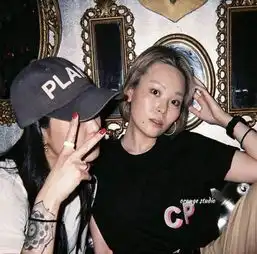 转卖欧美潮流ins网红街拍糖果色cp字母印花简约复古...