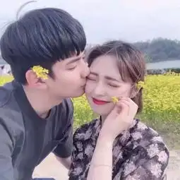 全网超火潮流风情头.临窗听雨为qq情侣头像我要个性网