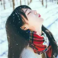 看下雪了唯美雪景女生头像