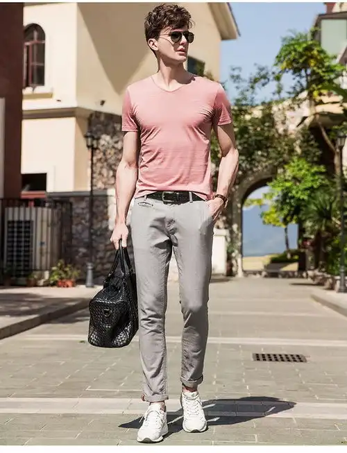 m2018夏季男式短袖t恤韩系男装短袖时尚百搭纯色圆领短袖