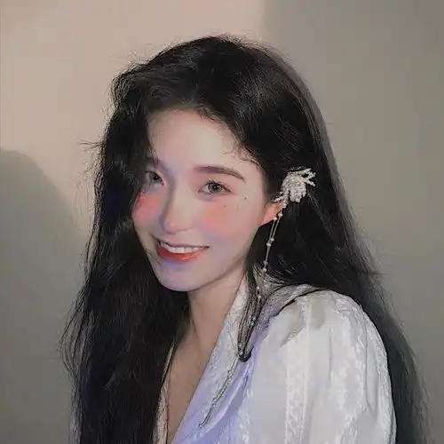 一眼就让人沦陷的女生头像女生头像