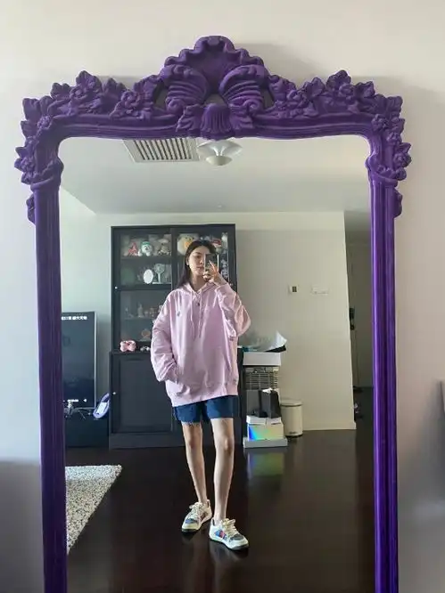 有一种帅气叫作宋妍霏,穿棕色西装套装,气场a到爆炸