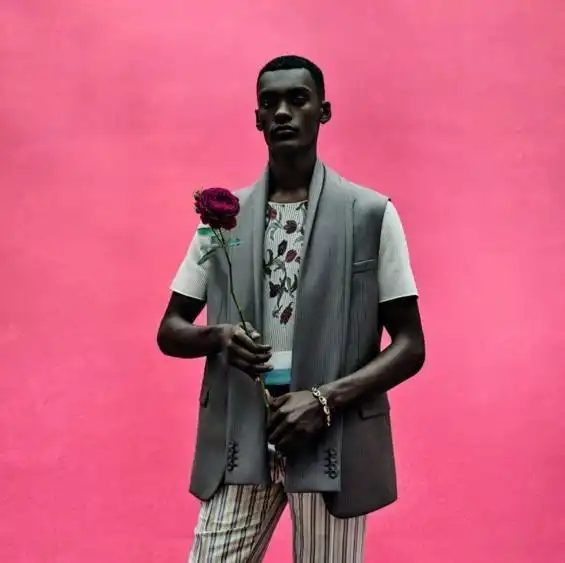 迪奥夏季男装系列广告大片致敬非洲文化