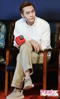 杨洋鹿晗吴亦凡李易峰的禁欲系白衬衫,看了你想掳走哪个美男