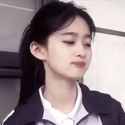 笑得很治愈的女生头像笑的很暖很甜