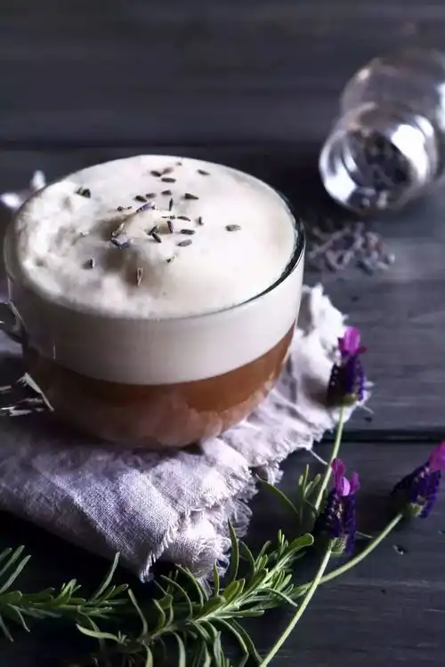 火爆朋友圈的奶茶,在家就能做,丝滑浓郁,好喝又健康牛奶