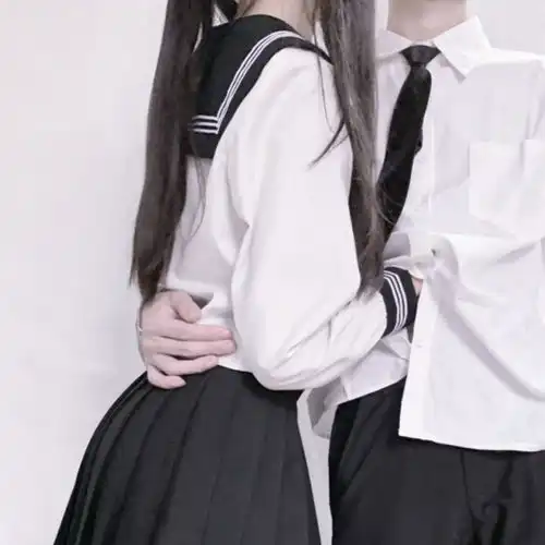 情头不露脸情侣头像2你不像任何人