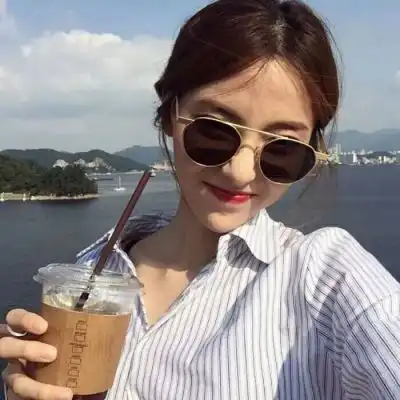 qq头像女生喝饮料韩系清晰图片2018喝饮料的女生头像2018